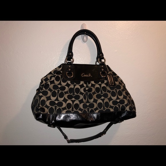 Coach Purses - Picture 2 of 8